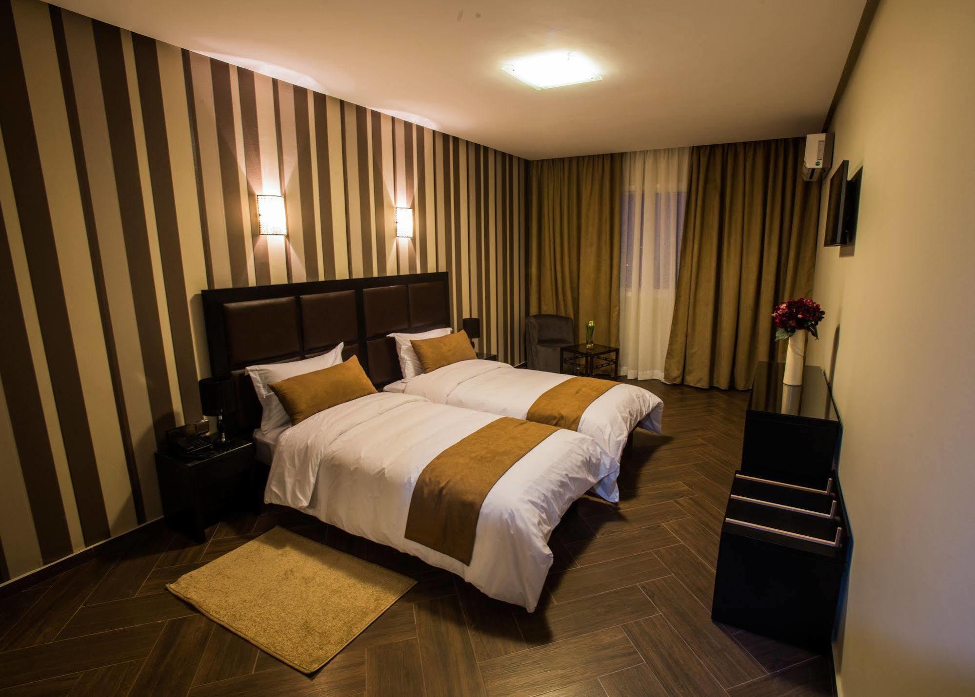 Hotel Swani แมกเนส ภายนอก รูปภาพ